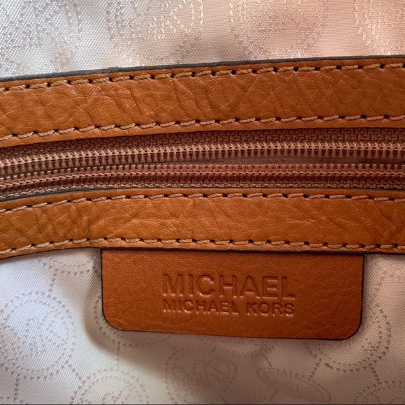 Michael Kors Monogram Medium Hamilton Satchel - Picture 8 of 10
